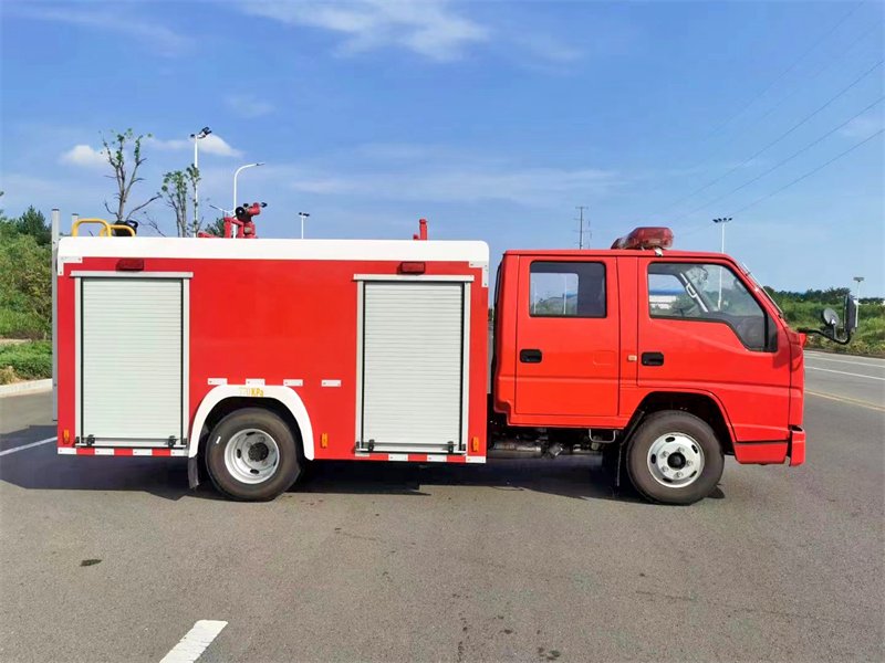 洒水车水泵保养周期与停机风险阈值：按运行小时与工况设置